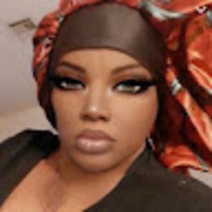 Meet your Posher, Lesley